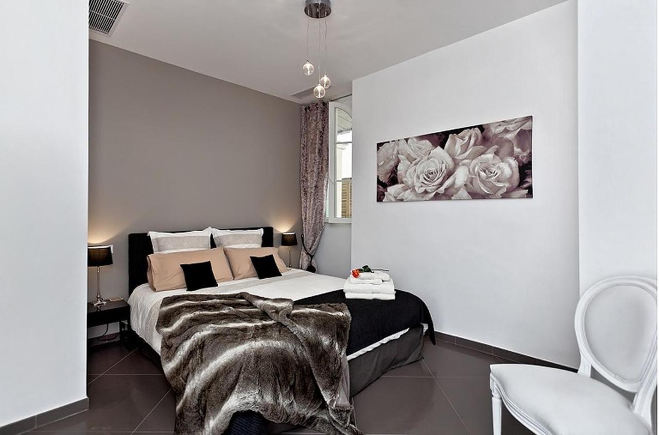 Sunlight Properties - Amourviolette - Central Apartment W Rare Terrace Niza Exterior foto